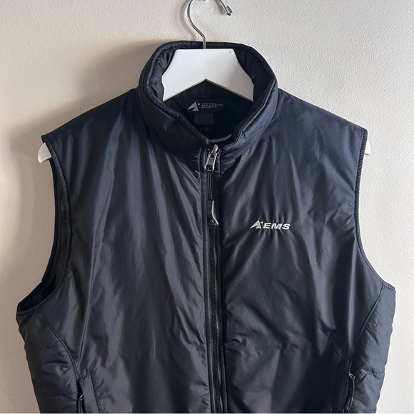 Eastern Mountain Sports ~ EMS Men’s Black Primaloft Insulated Vest in size Small - Picture 4 of 12
